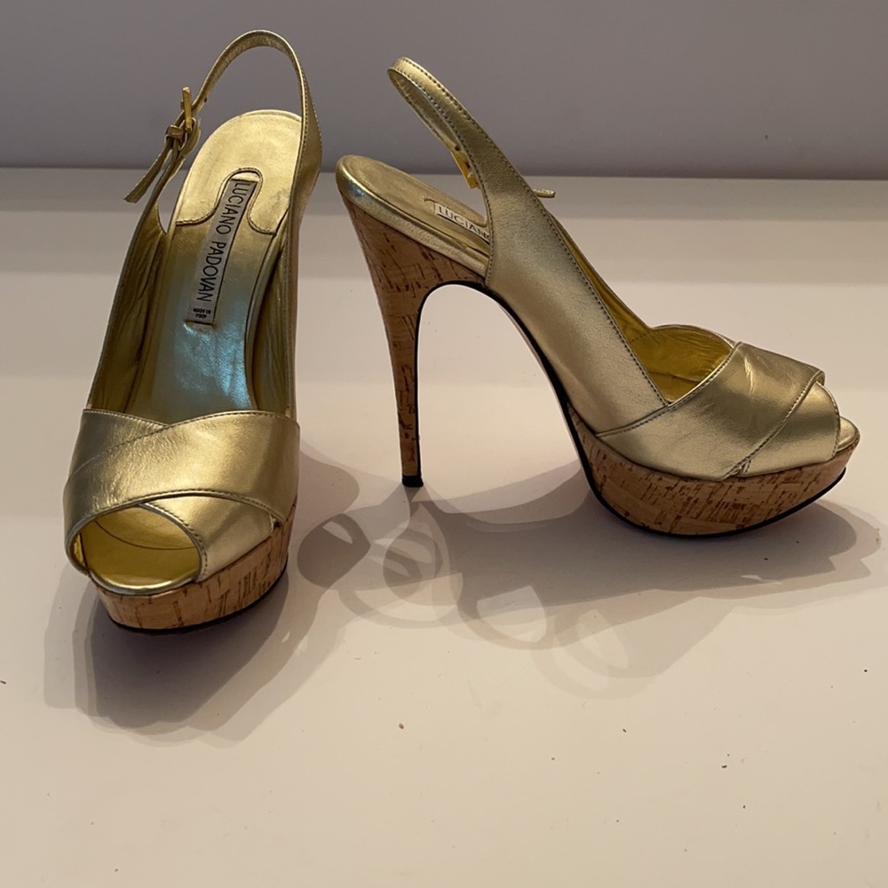 Heels - Picture 3 of 6
